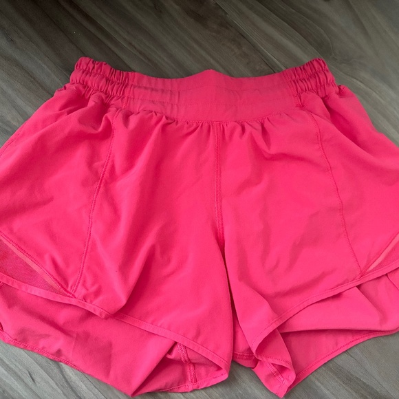Lululemon hottie hot low rise athletic shorts - Picture 1 of 3